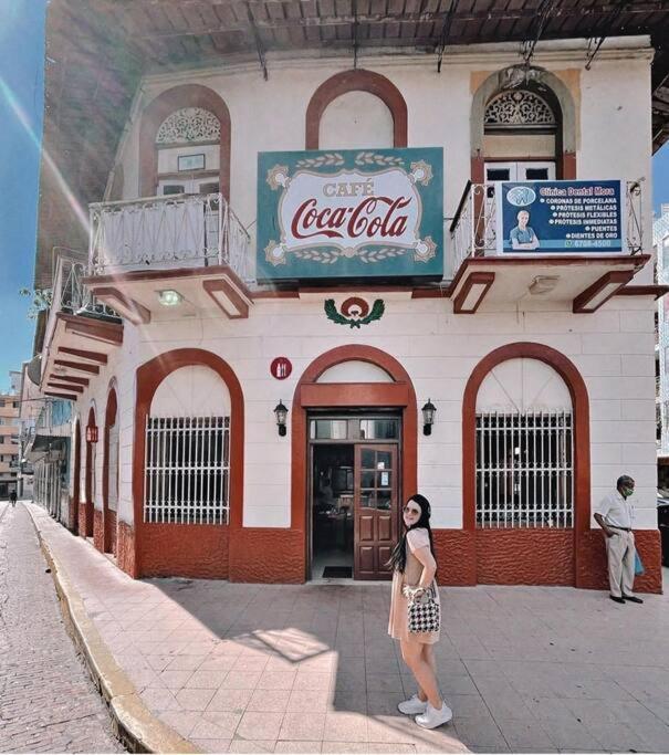 Apartamento Historical Loft In Santa Ana: The Soul Of *
